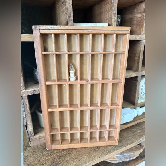 Vintage Wooden Printer's Tray - Picture 7 of 16